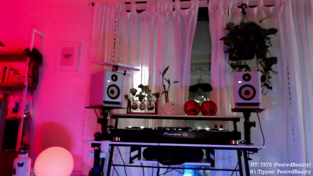 Gallery image thumbnail from Marie's myfreecams stream on, 11/22/2023, 01:35 image 10 of 20