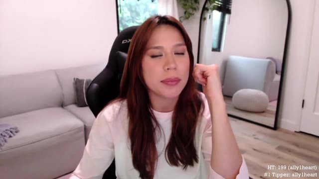 Gallery image thumbnail from Marie's myfreecams stream on, 12/06/2023, 01:01 image 2 of 20