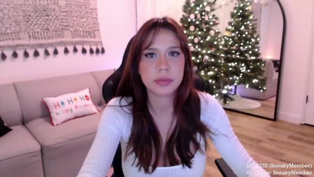 Gallery image thumbnail from Marie's myfreecams stream on, 12/09/2023, 04:56 image 6 of 20