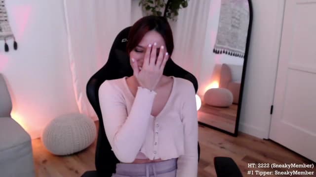 Gallery image thumbnail from Marie's myfreecams stream on, 01/06/2024, 05:53 image 4 of 20