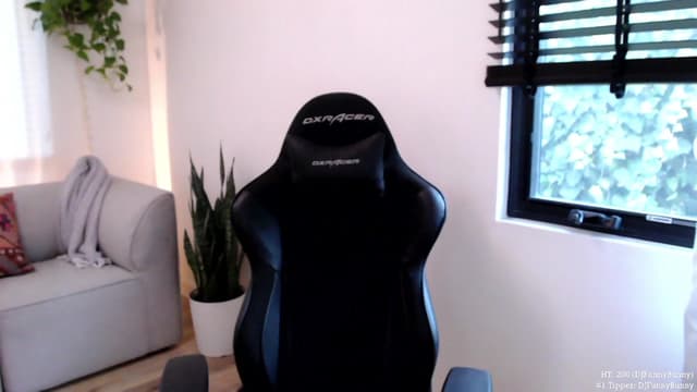 Gallery image thumbnail from Marie's myfreecams stream on, 01/26/2024, 24:56 image 13 of 20