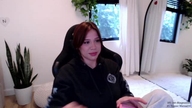 Gallery image thumbnail from Marie's myfreecams stream on, 02/08/2024, 01:16 image 1 of 20