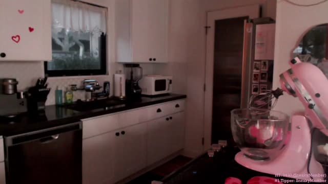 Gallery image thumbnail from Marie's myfreecams stream on, 02/14/2024, 02:12 image 14 of 20