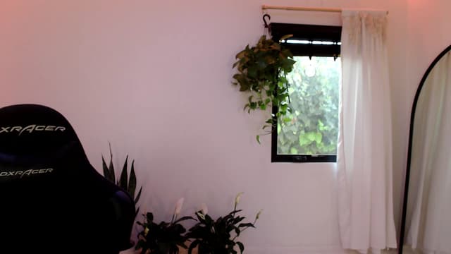 Gallery image thumbnail from Marie's myfreecams stream on, 03/27/2024, 02:46 image 7 of 20
