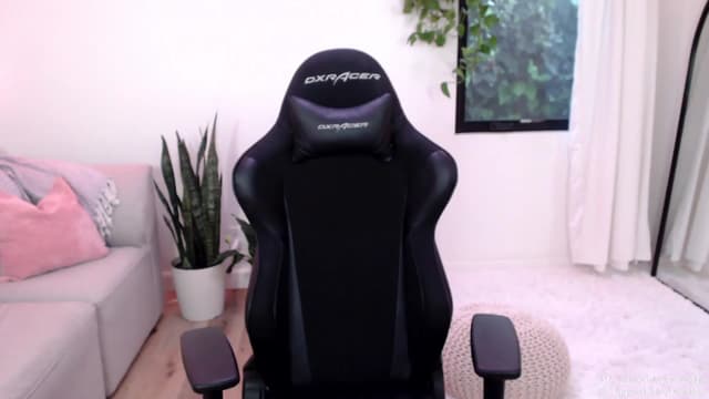 Gallery image thumbnail from Marie's myfreecams stream on, 03/28/2024, 02:20 image 11 of 20