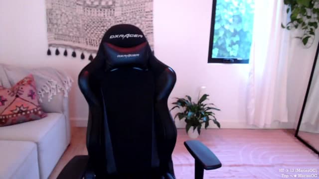 Gallery image thumbnail from Marie's myfreecams stream on, 05/22/2024, 04:40 image 1 of 20