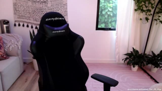 Gallery image thumbnail from Marie's myfreecams stream on, 06/06/2024, 03:11 image 7 of 20