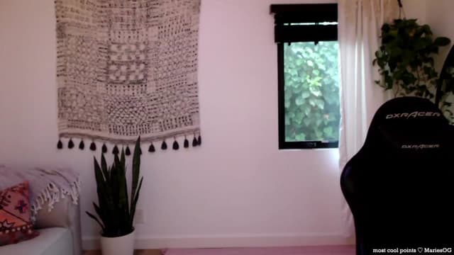 Gallery image thumbnail from Marie's myfreecams stream on, 06/15/2024, 03:37 image 1 of 20