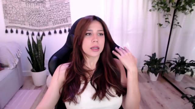 Gallery image thumbnail from Marie's myfreecams stream on, 07/03/2024, 22:38 image 2 of 20