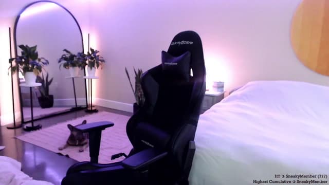 Gallery image thumbnail from Marie's myfreecams stream on, 09/27/2024, 01:02 image 4 of 20
