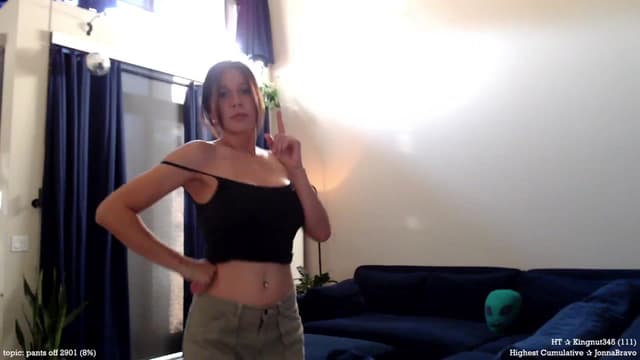 Gallery image thumbnail from Marie's myfreecams stream on, 11/14/2024, 24:04 image 14 of 20