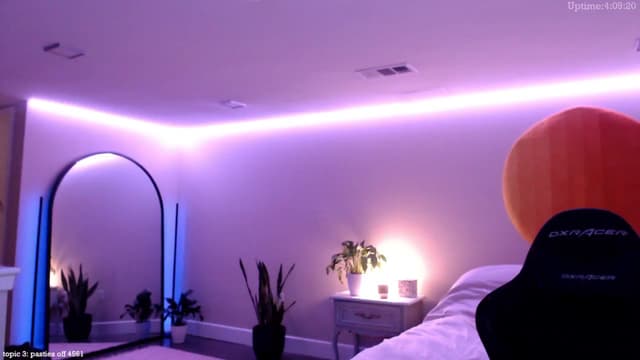 Gallery image thumbnail from Marie's myfreecams stream on, 02/07/2025, 24:52 image 19 of 20