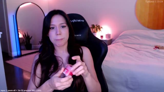 Gallery image thumbnail from Marie's myfreecams stream on, 02/07/2025, 24:52 image 4 of 20