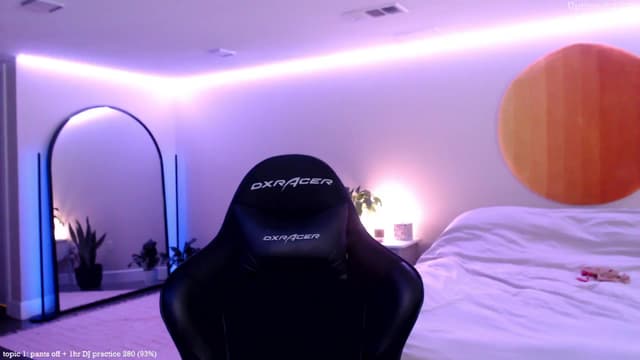 Gallery image thumbnail from Marie's myfreecams stream on, 02/07/2025, 24:52 image 9 of 20