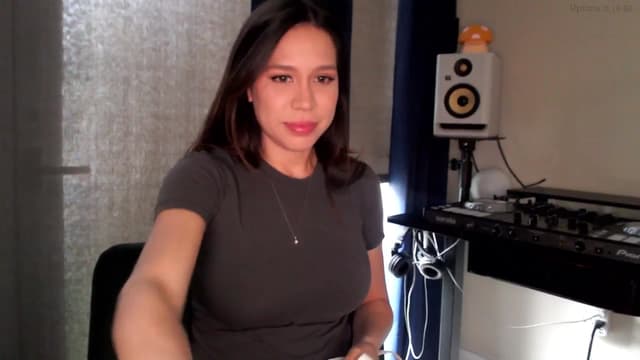 Gallery image thumbnail from Marie's myfreecams stream on, 03/12/2025, 24:02 image 5 of 20