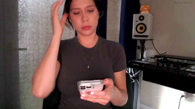 Gallery image thumbnail from Marie's myfreecams stream on, 03/12/2025, 24:02 image 3 of 20