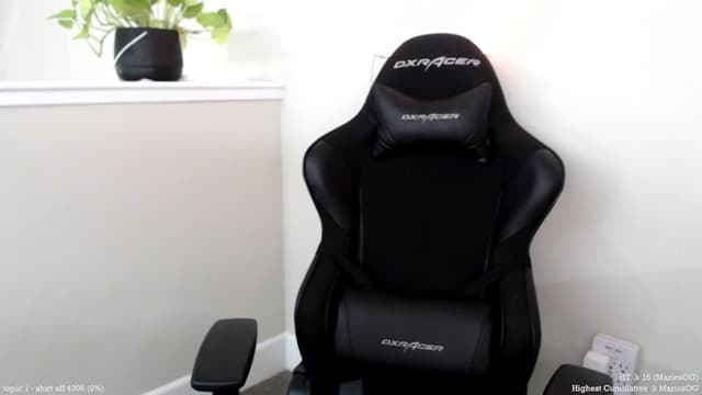Gallery image thumbnail from Marie's myfreecams stream on, 04/02/2025, 21:47 image 5 of 20