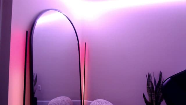 Gallery image thumbnail from Marie's myfreecams stream on, 04/09/2025, 24:35 image 5 of 20