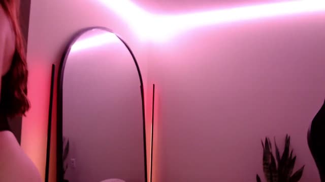 Gallery image thumbnail from Marie's myfreecams stream on, 04/09/2025, 24:35 image 13 of 20