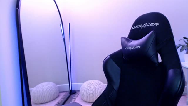 Gallery image thumbnail from Marie's myfreecams stream on, 05/02/2025, 23:10 image 3 of 20