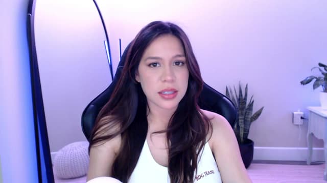 Gallery image thumbnail from Marie's myfreecams stream on, 05/02/2025, 23:10 image 2 of 20