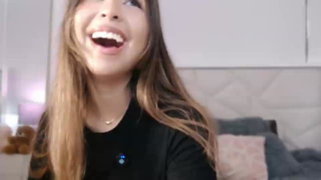 Gallery image thumbnail from Megui's myfreecams stream on, 05/26/2026, 13:04 image 17 of 20