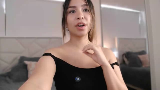 Gallery image thumbnail from Megui's myfreecams stream on, 06/14/2026, 13:33 image 11 of 20