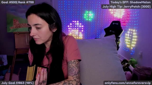 Gallery image thumbnail from Melon's myfreecams stream on, 07/28/2025, 03:10 image 10 of 20