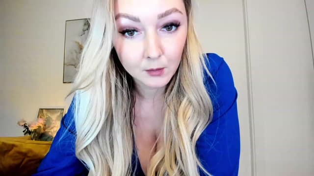 Gallery image thumbnail from Mi_Ha's myfreecams stream on, 11/26/2022, 16:49 image 6 of 20