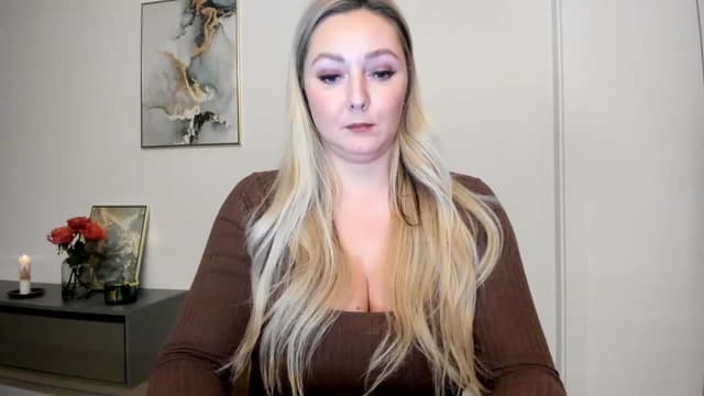 Gallery image thumbnail from Mi_Ha's myfreecams stream on, 11/29/2022, 15:40 image 19 of 20