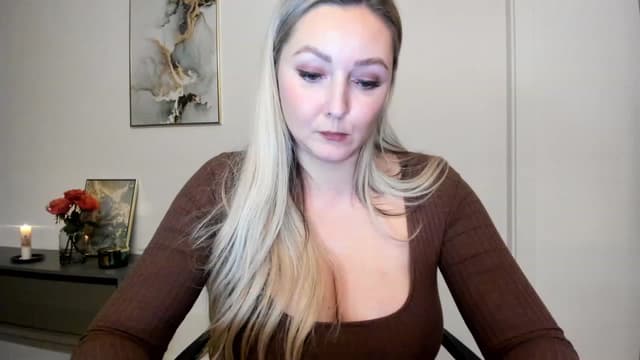 Gallery image thumbnail from Mi_Ha's myfreecams stream on, 11/29/2022, 17:14 image 9 of 20