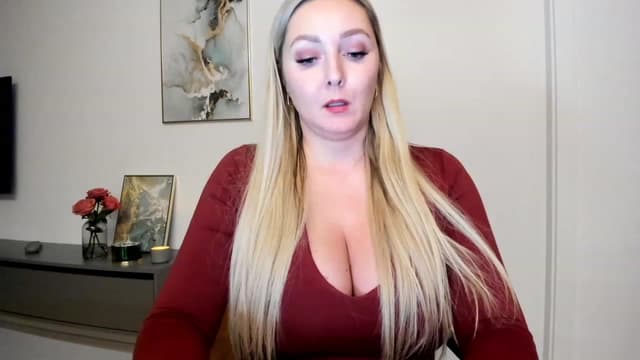 Gallery image thumbnail from Mi_Ha's myfreecams stream on, 12/02/2022, 22:40 image 12 of 20