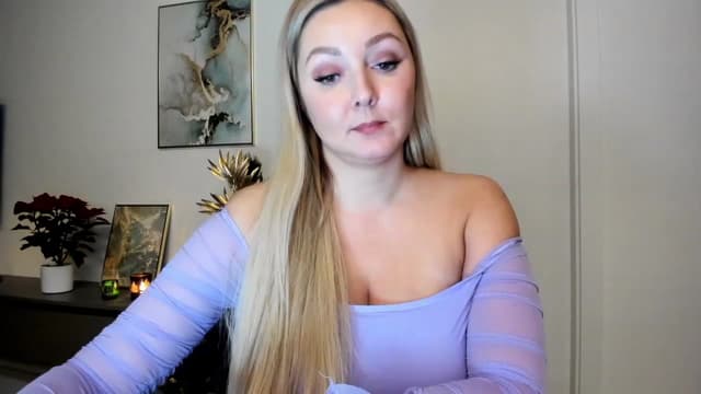 Gallery image thumbnail from Mi_Ha's myfreecams stream on, 12/06/2022, 23:24 image 5 of 20