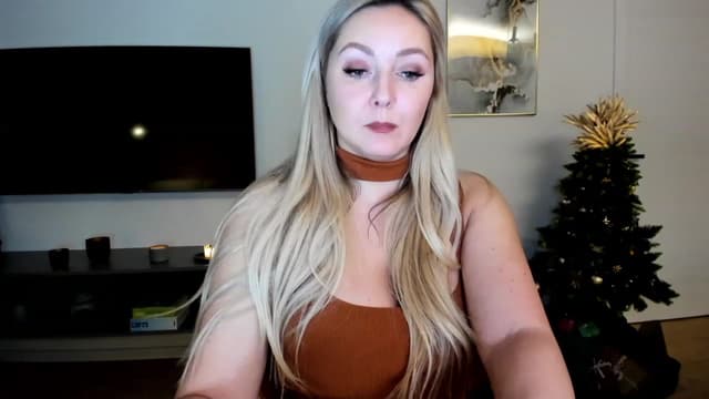 Gallery image thumbnail from Mi_Ha's myfreecams stream on, 12/09/2022, 22:52 image 5 of 20
