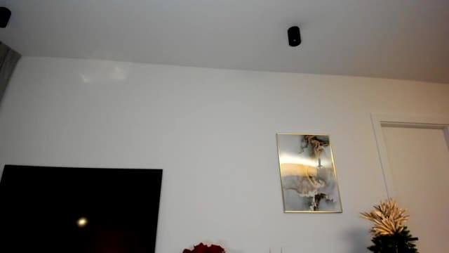 Gallery image thumbnail from Mi_Ha's myfreecams stream on, 12/09/2022, 22:52 image 7 of 20