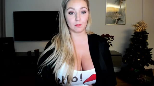 Gallery image thumbnail from Mi_Ha's myfreecams stream on, 12/11/2022, 22:18 image 9 of 20
