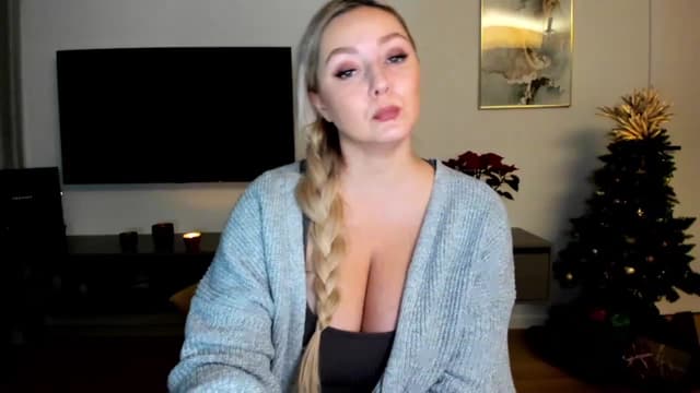Gallery image thumbnail from Mi_Ha's myfreecams stream on, 12/12/2022, 16:52 image 11 of 20