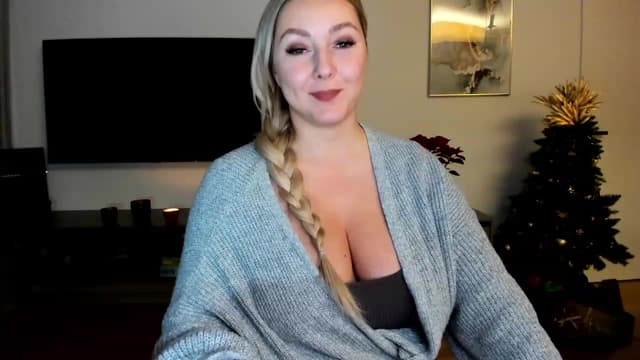 Gallery image thumbnail from Mi_Ha's myfreecams stream on, 12/12/2022, 21:48 image 11 of 20