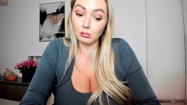Gallery image thumbnail from Mi_Ha's myfreecams stream on, 09/20/2023, 16:04 image 19 of 20