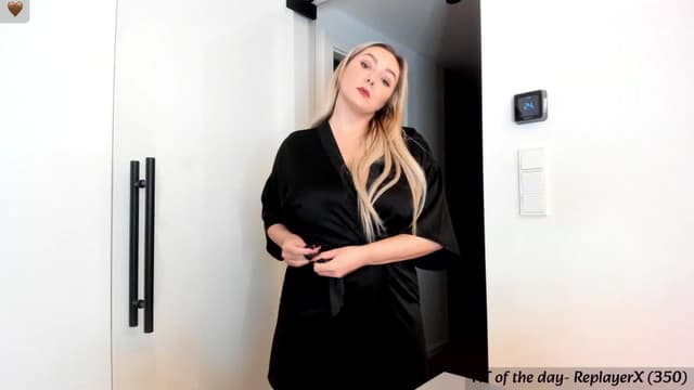 Gallery image thumbnail from Mi_Ha's myfreecams stream on, 09/24/2023, 13:43 image 12 of 20