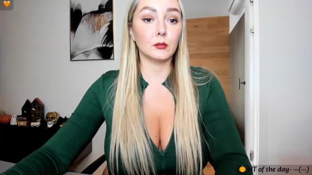 Gallery image thumbnail from Mi_Ha's myfreecams stream on, 10/02/2023, 15:10 image 1 of 20