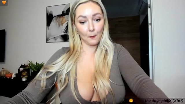 Gallery image thumbnail from Mi_Ha's myfreecams stream on, 10/07/2023, 15:46 image 19 of 20