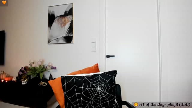 Gallery image thumbnail from Mi_Ha's myfreecams stream on, 10/08/2023, 20:57 image 9 of 20