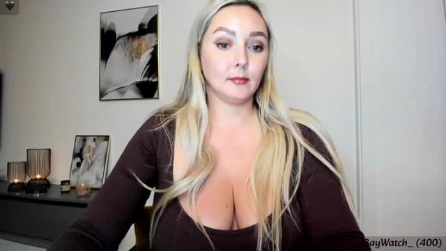 Gallery image thumbnail from Mi_Ha's myfreecams stream on, 11/16/2023, 22:42 image 8 of 20