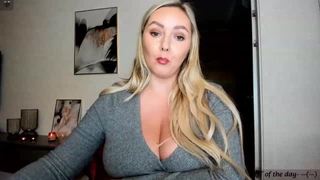 Gallery image thumbnail from Mi_Ha's myfreecams stream on, 11/17/2023, 15:57 image 2 of 20