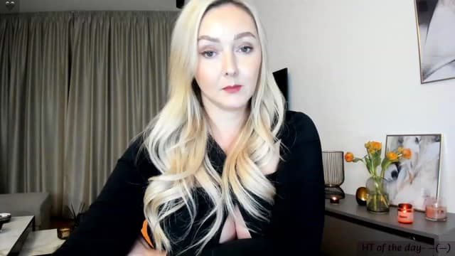 Gallery image thumbnail from Mi_Ha's myfreecams stream on, 11/21/2023, 16:10 image 1 of 20