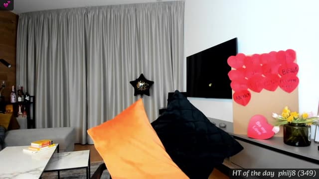 Gallery image thumbnail from Mi_Ha's myfreecams stream on, 02/11/2024, 16:53 image 18 of 20