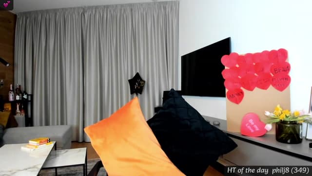Gallery image thumbnail from Mi_Ha's myfreecams stream on, 02/11/2024, 16:53 image 15 of 20