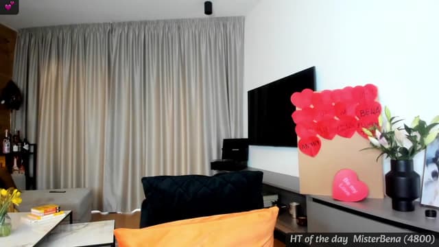Gallery image thumbnail from Mi_Ha's myfreecams stream on, 02/12/2024, 17:15 image 5 of 20