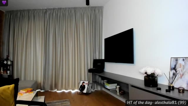 Gallery image thumbnail from Mi_Ha's myfreecams stream on, 06/01/2024, 14:03 image 11 of 20